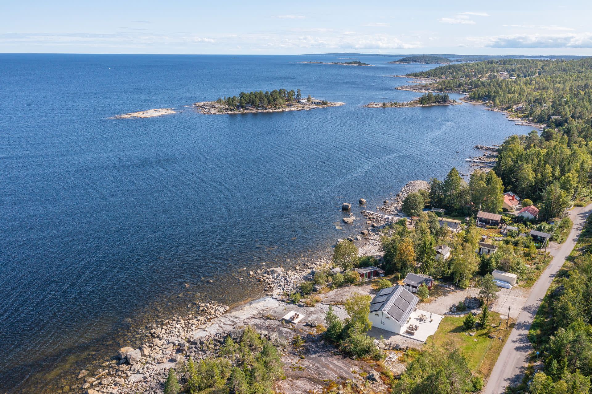 Från ovan ut mot havet.