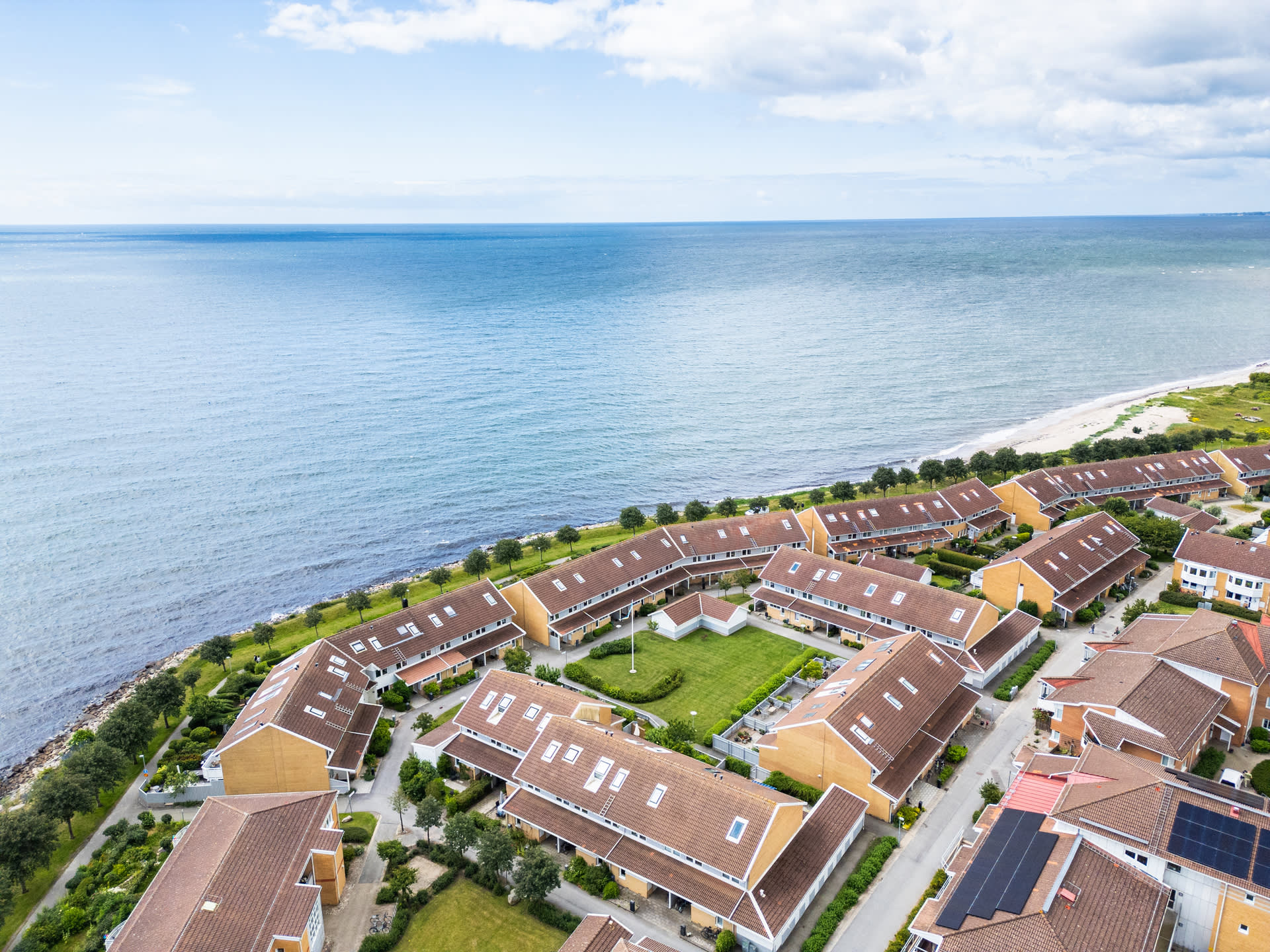 Trevliga Gjuteriet med havet som granne