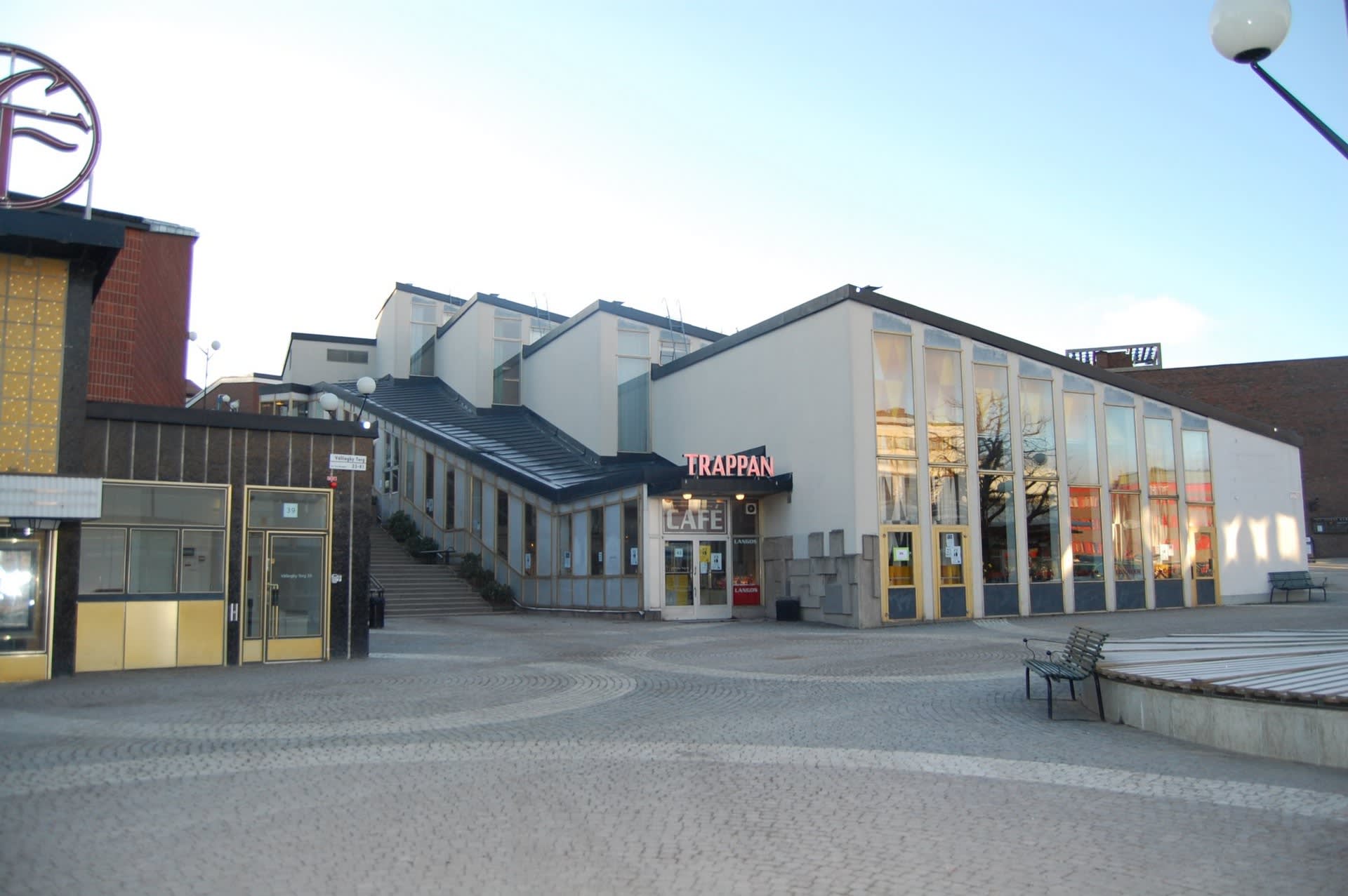 Trappan och bio i Vällingby C
