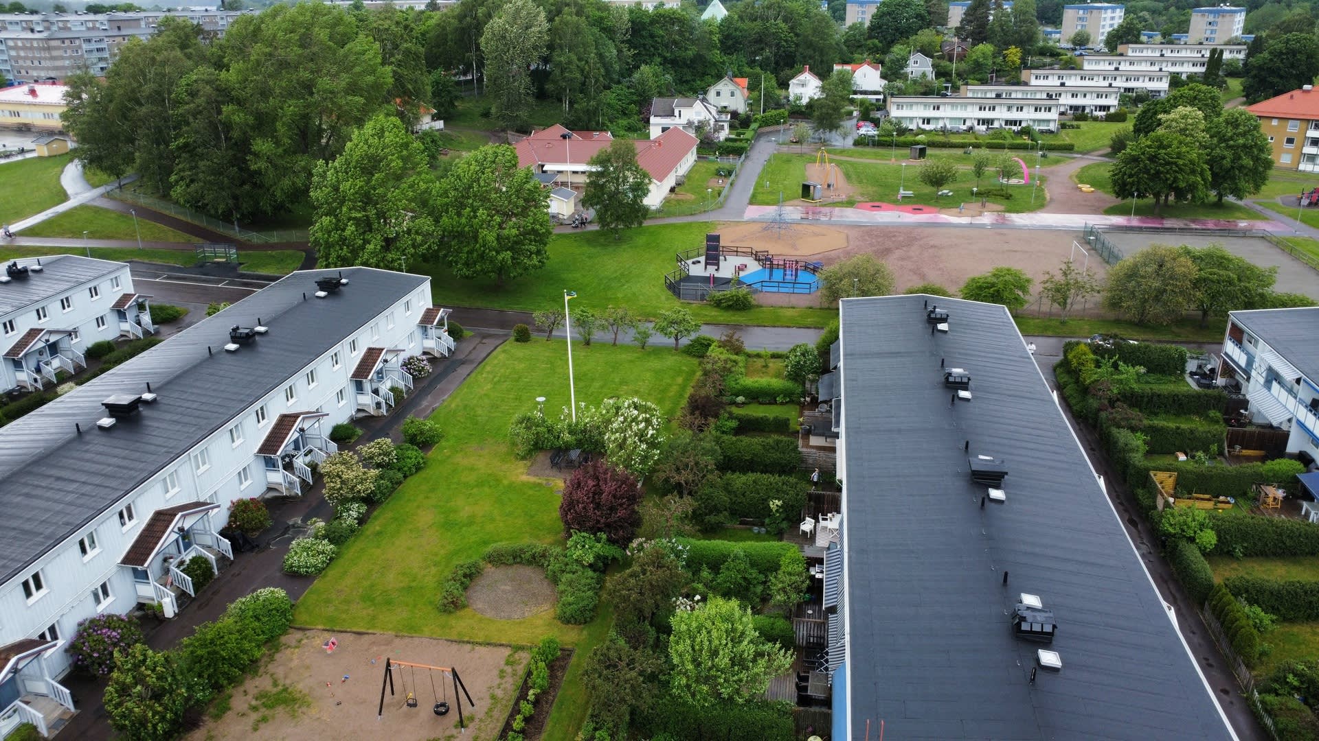 Närhet till både förskolor, skolor och lekplatser