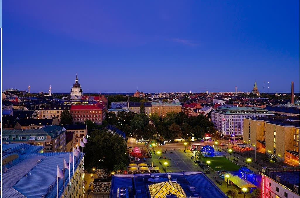 Medborgarplatsen med Söderhallarna