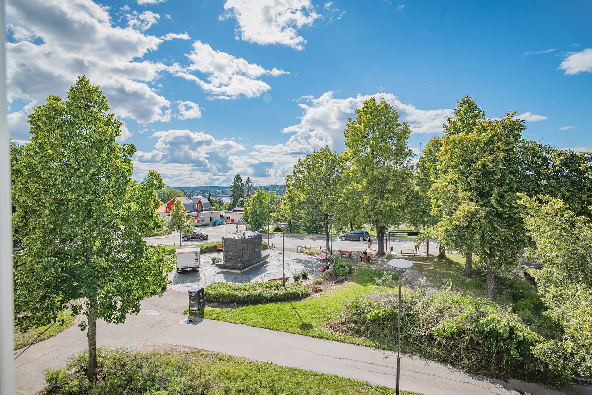 Fin utblick från lägenhetens alla fönster