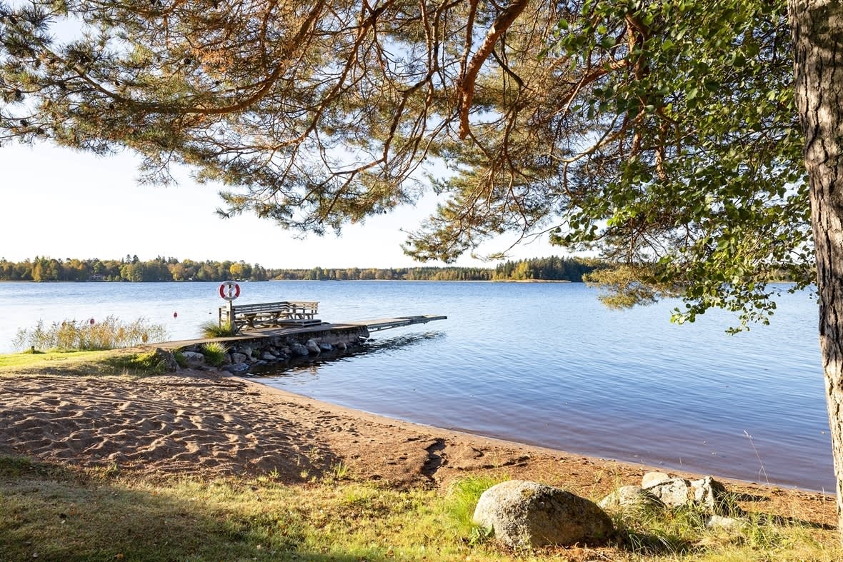 Gemensam badplats i närmiljön.