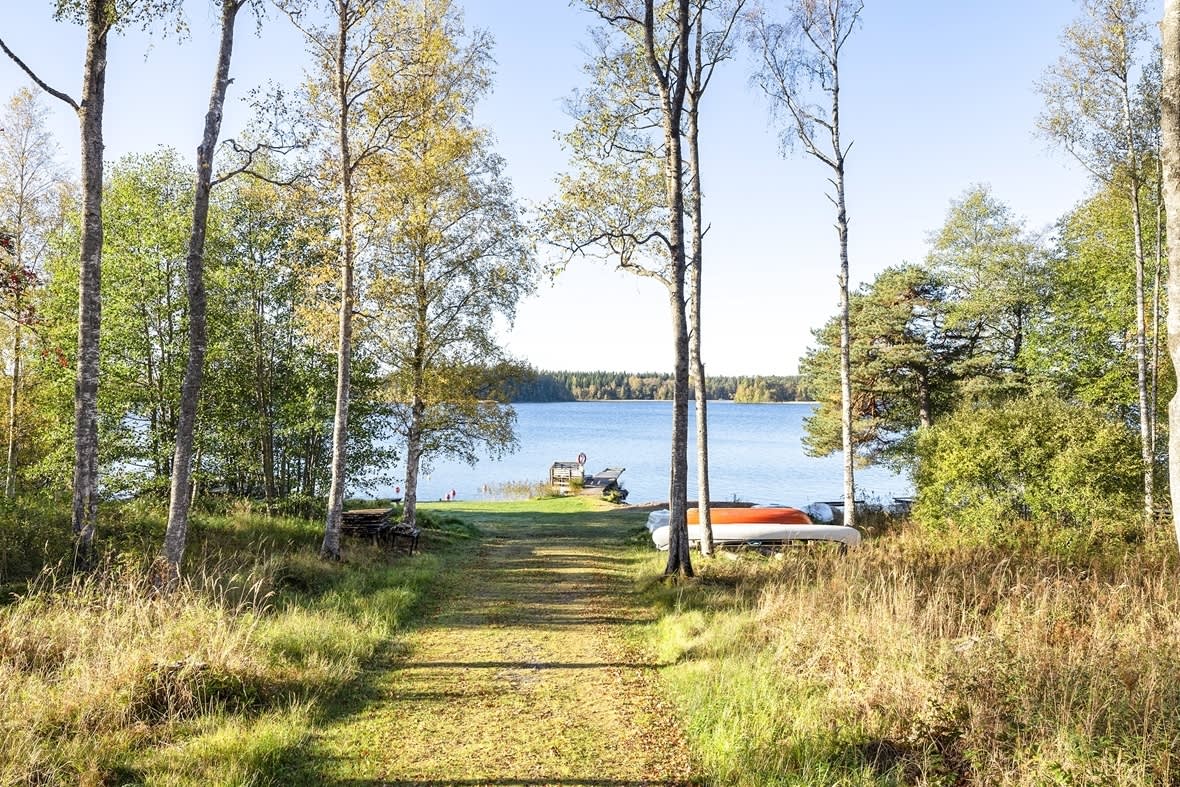 Gemensam badplats i närmiljön.